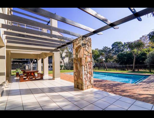 1 BEDROOM APARTMENT FOR SALE IN PAULSHOF